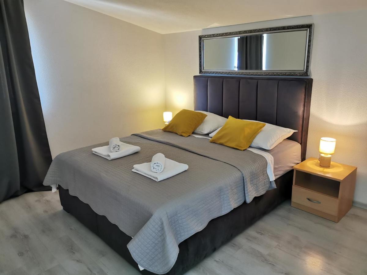 Apartment Jurcevic Трогир Экстерьер фото